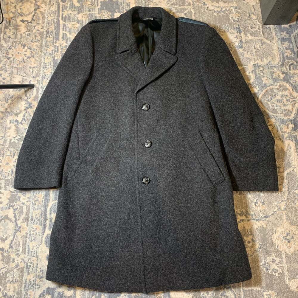 Vintage Men's Gray Pure New Wool Overcoat Made in Czechoslovakia Size 42R